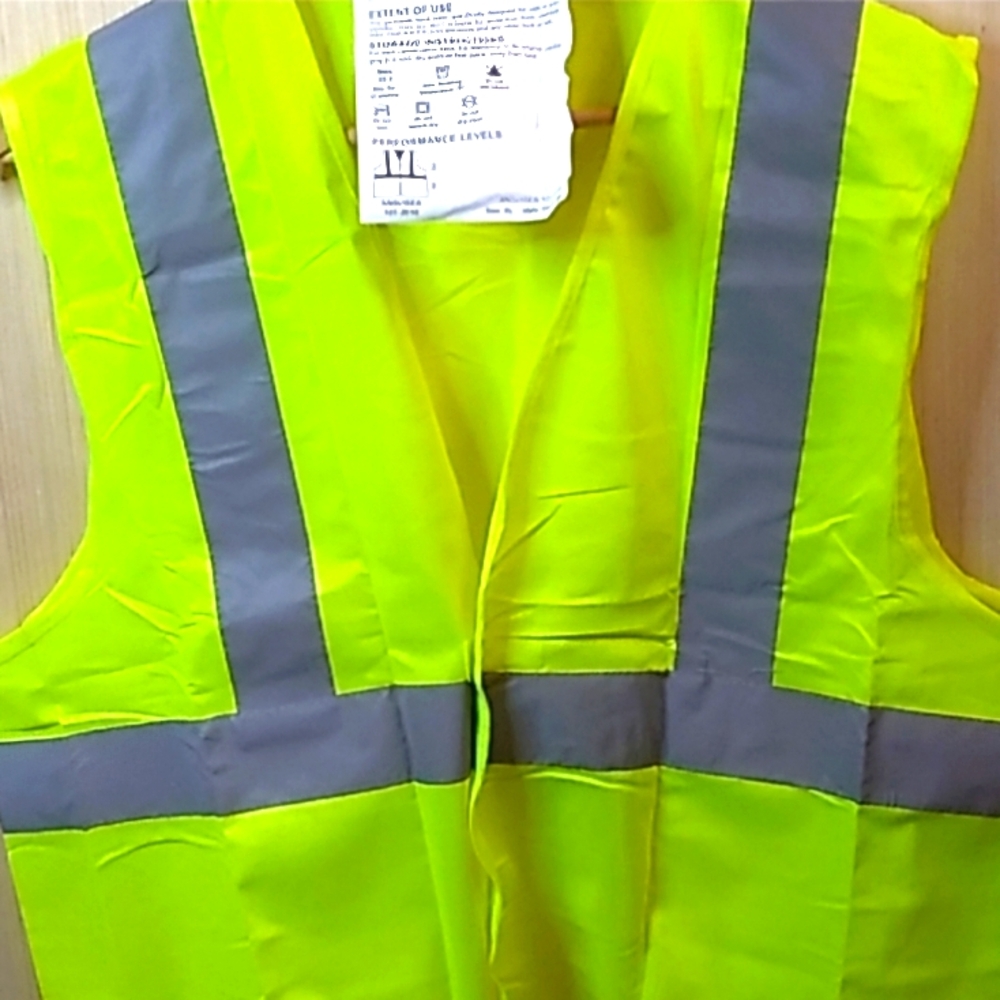 Mercedes-Benz Roadside Reflector Vest